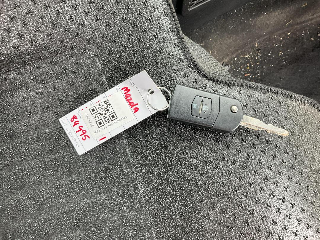 Photo '16' of Mazda Atenza Photo '16' of Mazda Atenza