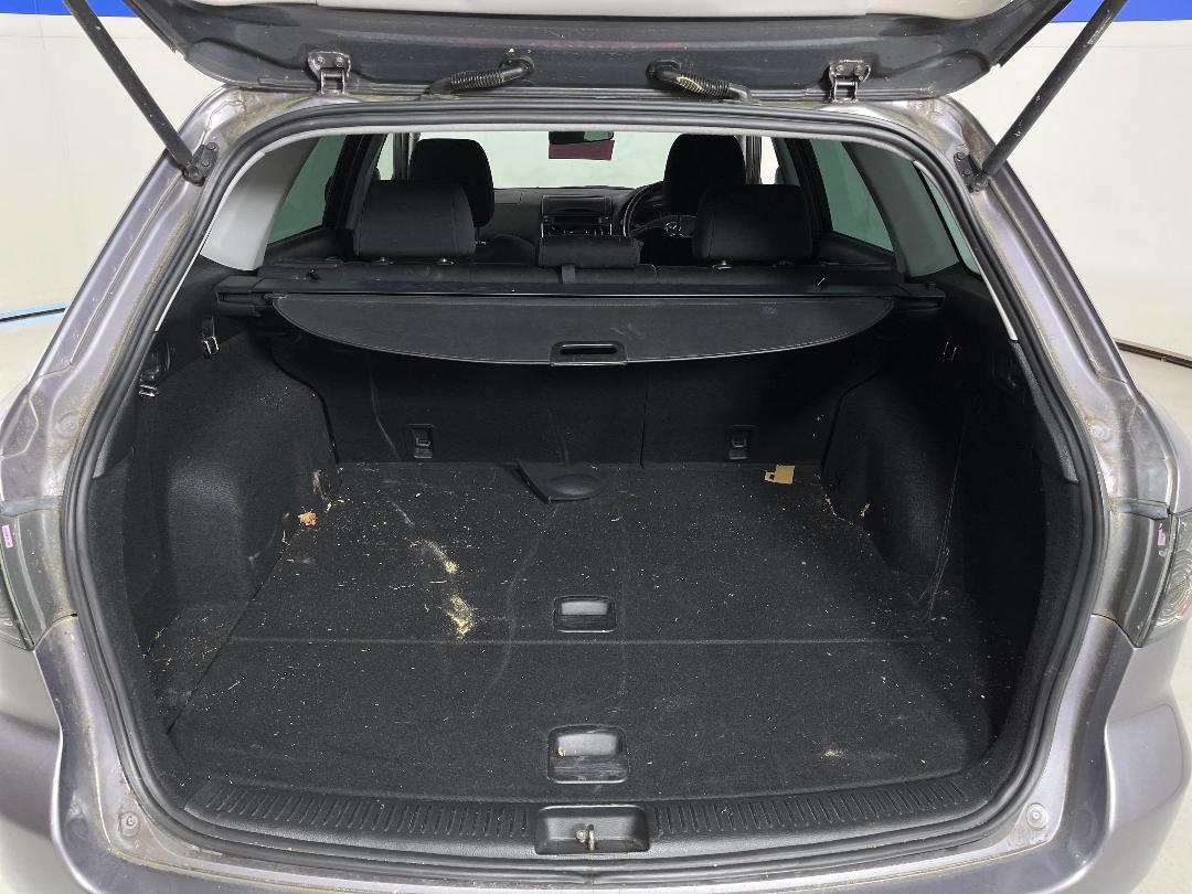 Photo '12' of Mazda Atenza Photo '12' of Mazda Atenza