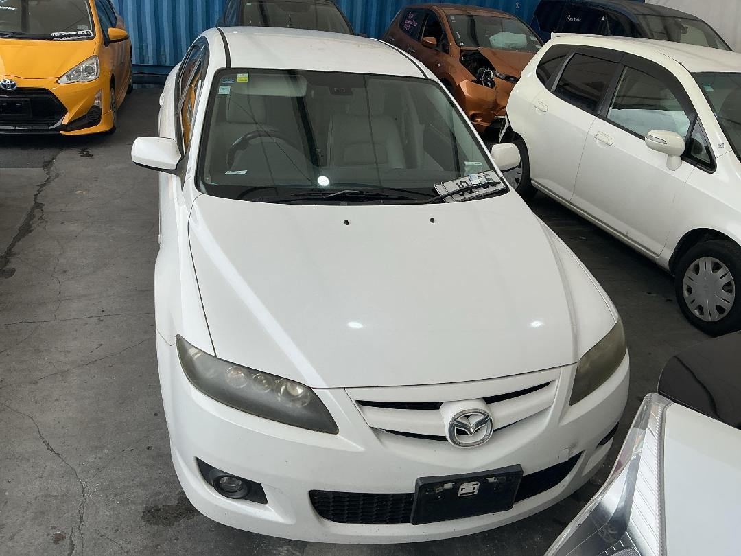 Photo '4' of Mazda Atenza