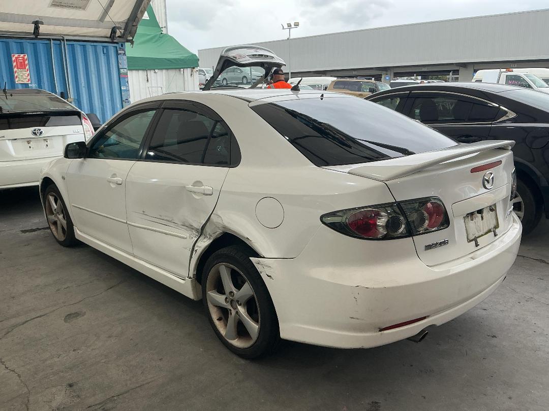 Photo '13' of Mazda Atenza