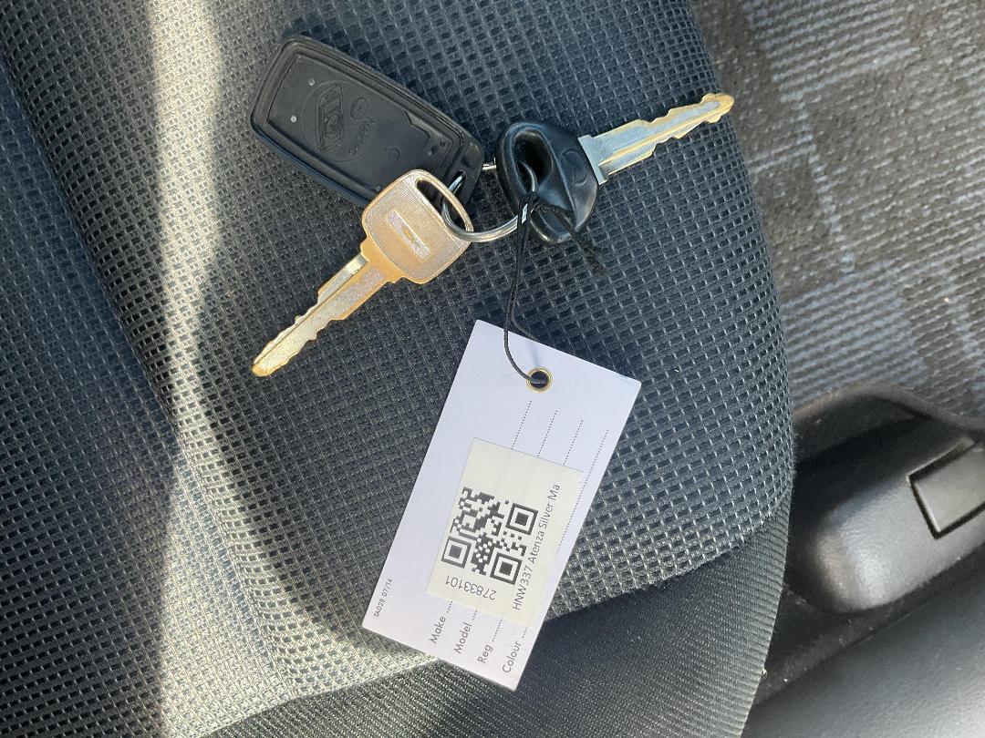 Photo '13' of Mazda Atenza 20F