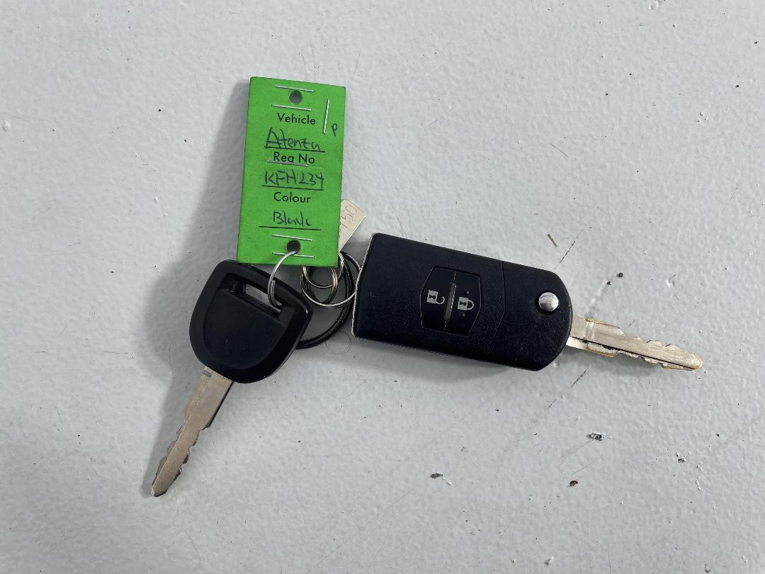 Photo '22' of Mazda Atenza Photo '22' of Mazda Atenza