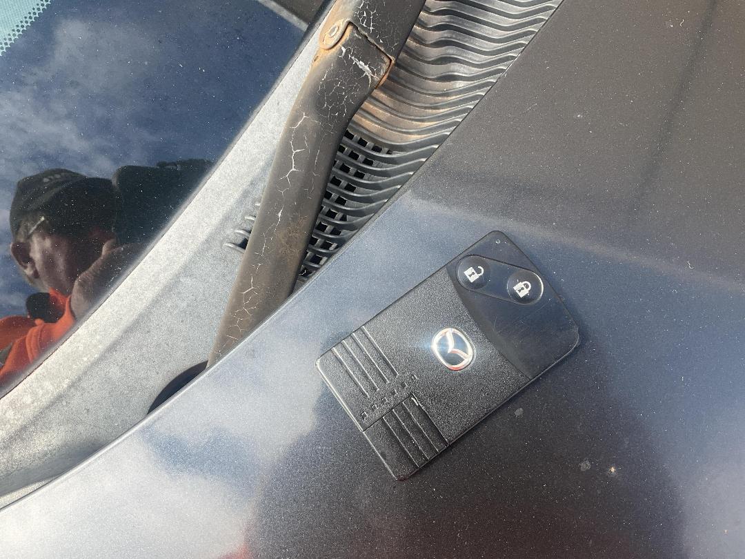 Photo '7' of Mazda Atenza