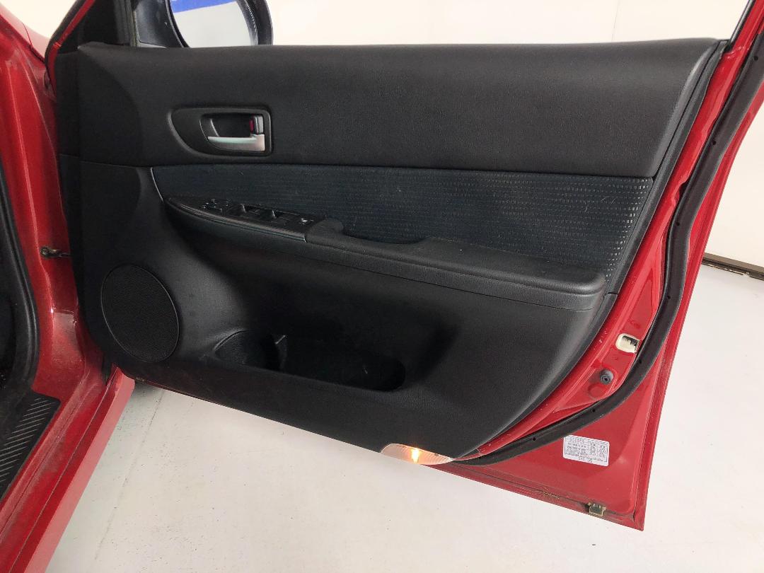 Photo '13' of Mazda Atenza