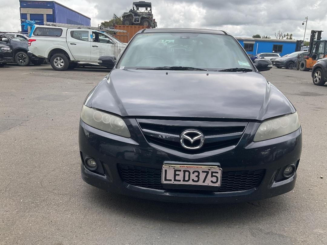 Photo '2' of Mazda Atenza Sport