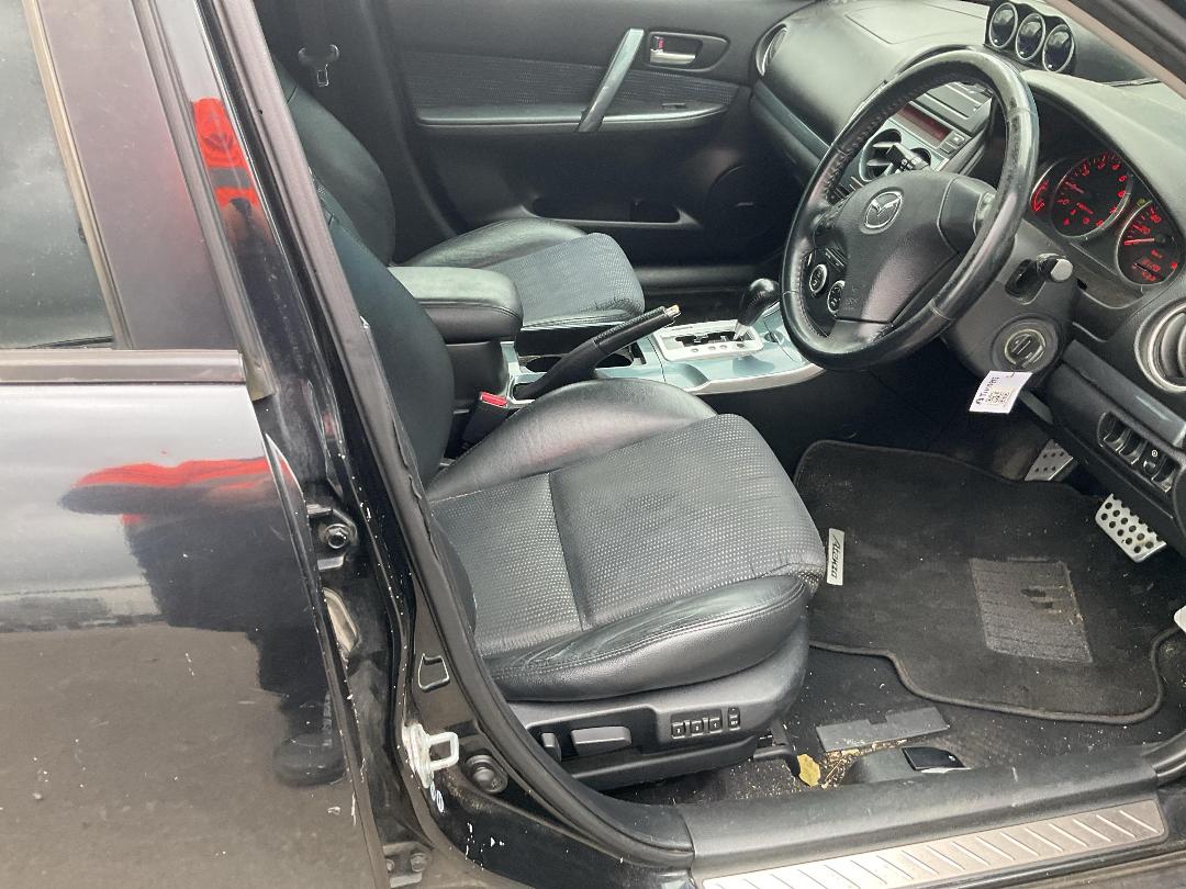 Photo '13' of Mazda Atenza Sport