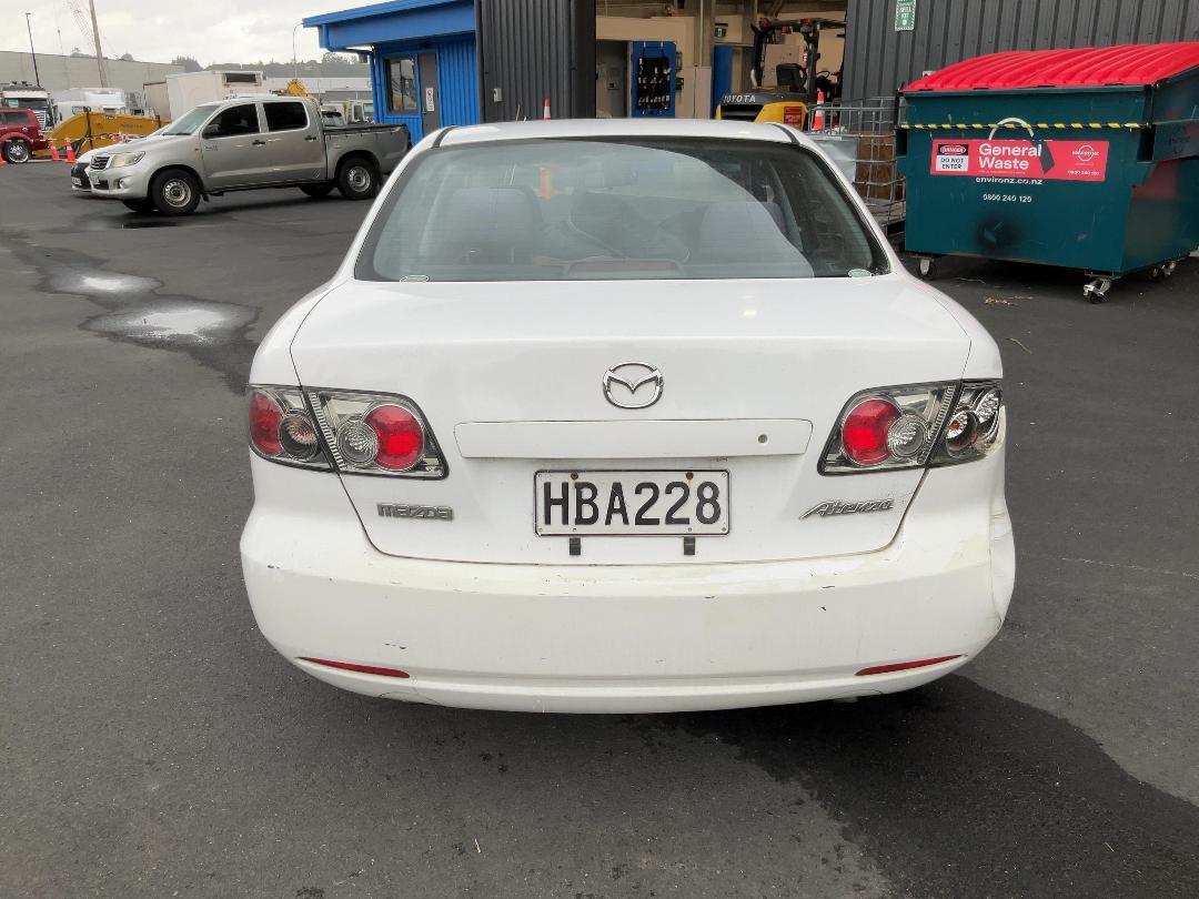 Photo '6' of Mazda Atenza