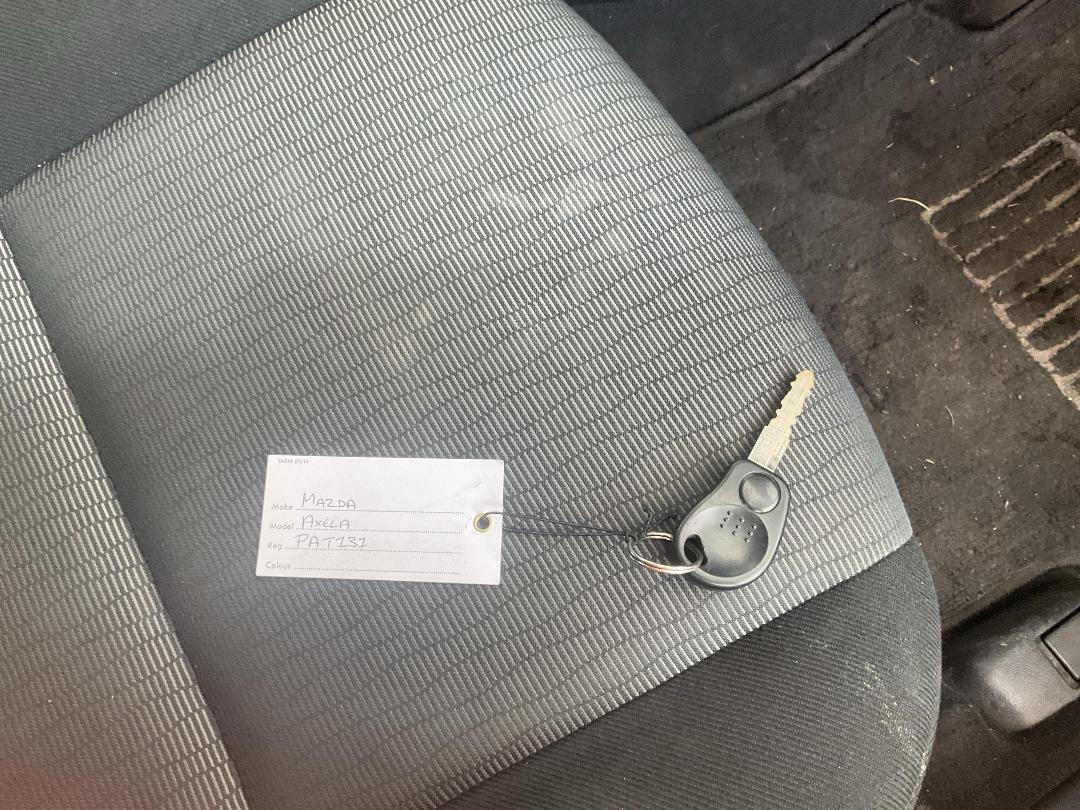 Photo '18' of Mazda Axela