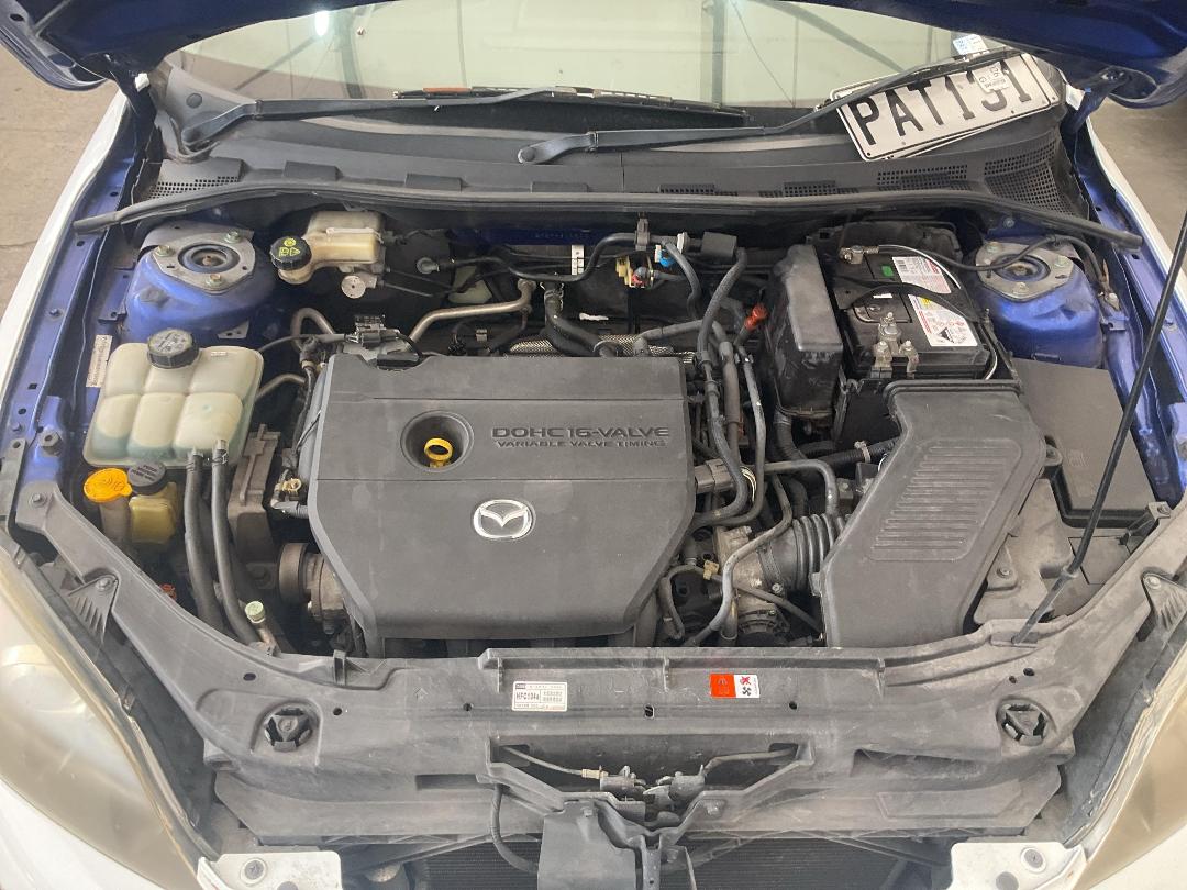 Photo '15' of Mazda Axela