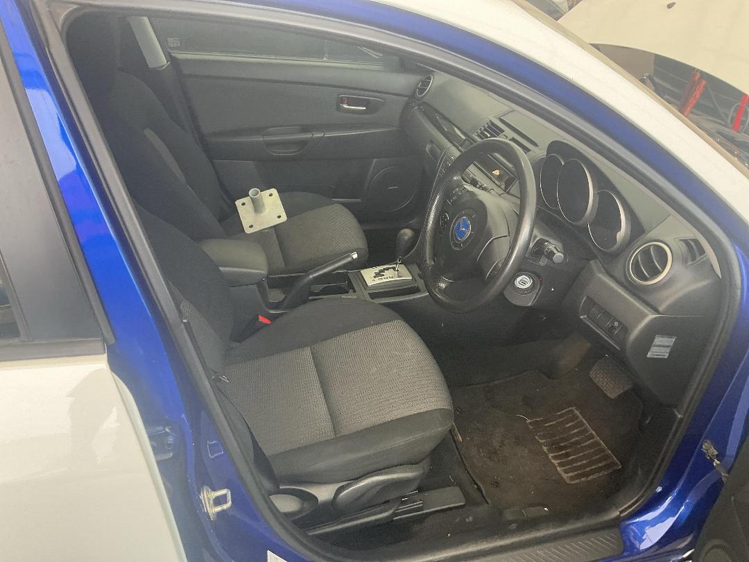 Photo '19' of Mazda Axela