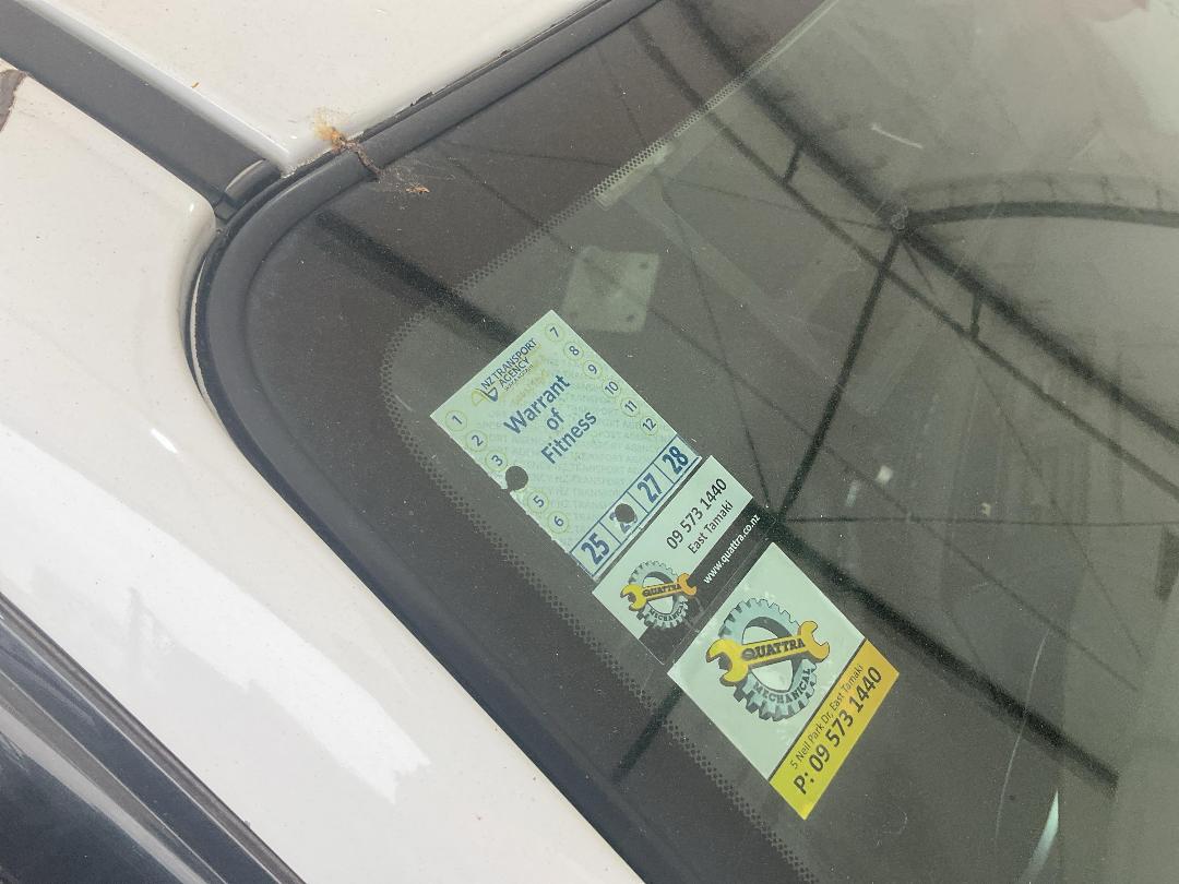 Photo '23' of Mazda Axela