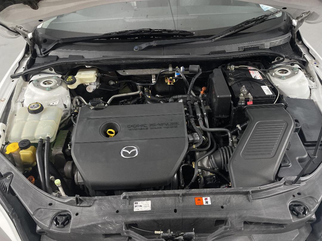 Photo '13' of Mazda Axela Photo '13' of Mazda Axela