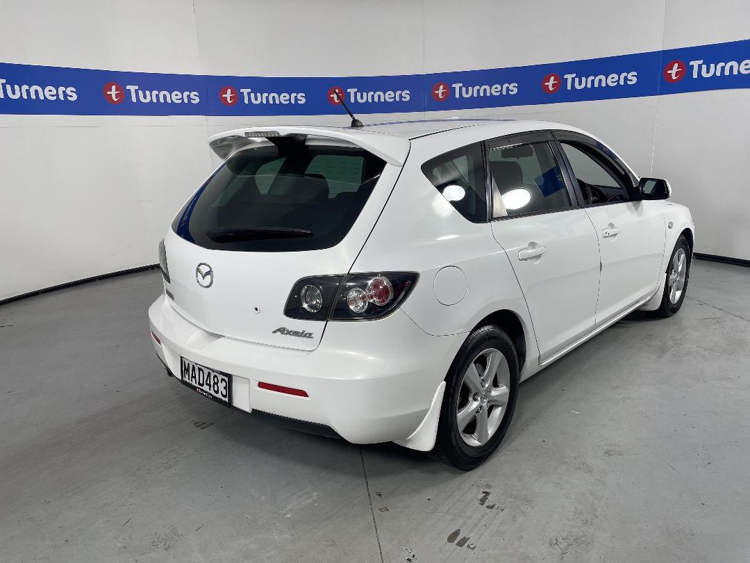 Photo '7' of Mazda Axela Photo '7' of Mazda Axela