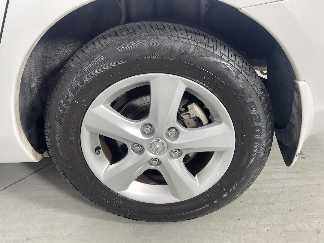 Photo '11' of Mazda Axela Photo '11' of Mazda Axela