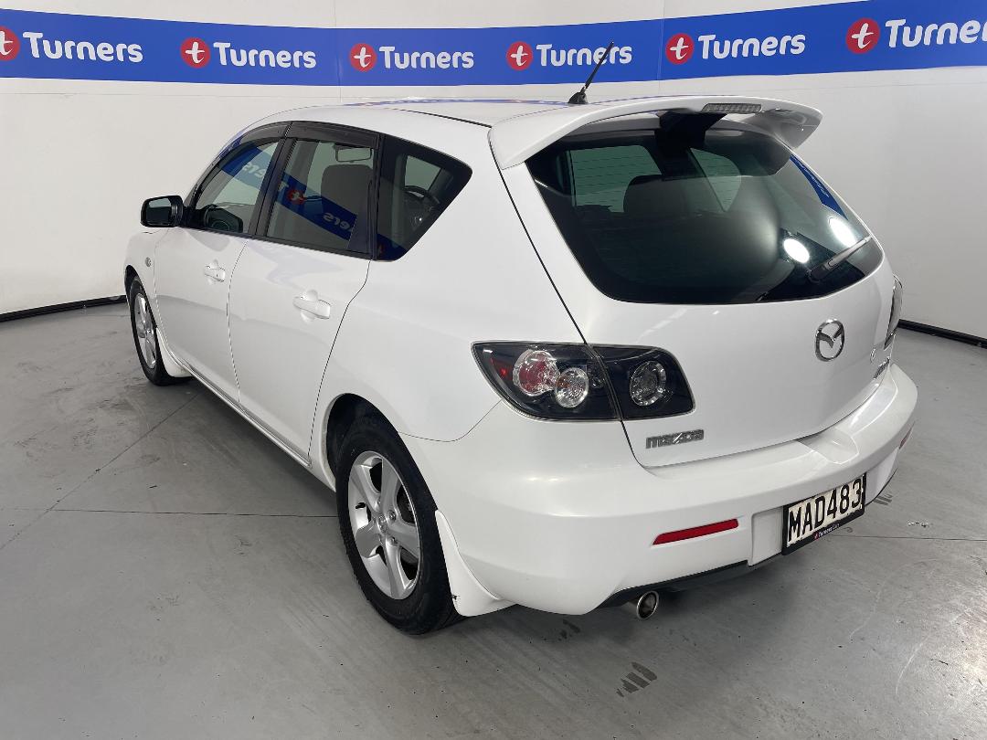 Photo '5' of Mazda Axela Photo '5' of Mazda Axela