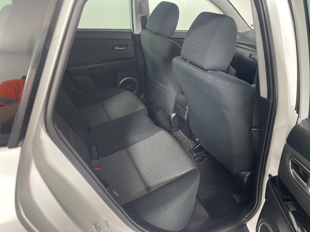 Photo '20' of Mazda Axela Photo '20' of Mazda Axela