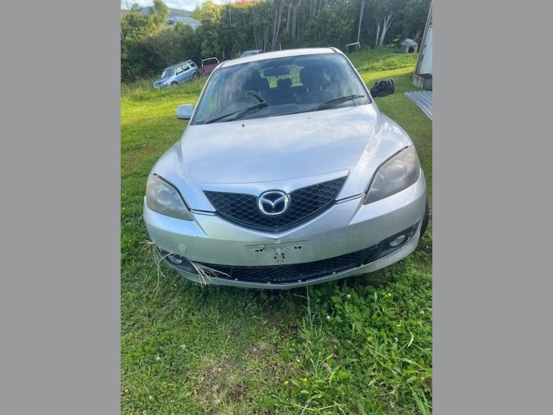 Photo '2' of Mazda Axela Photo '2' of Mazda Axela