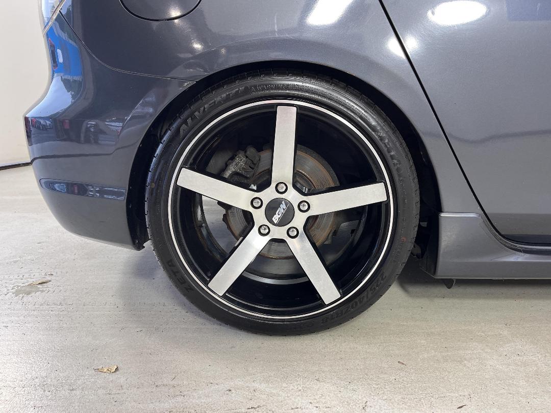 Photo '12' of Mazda Axela