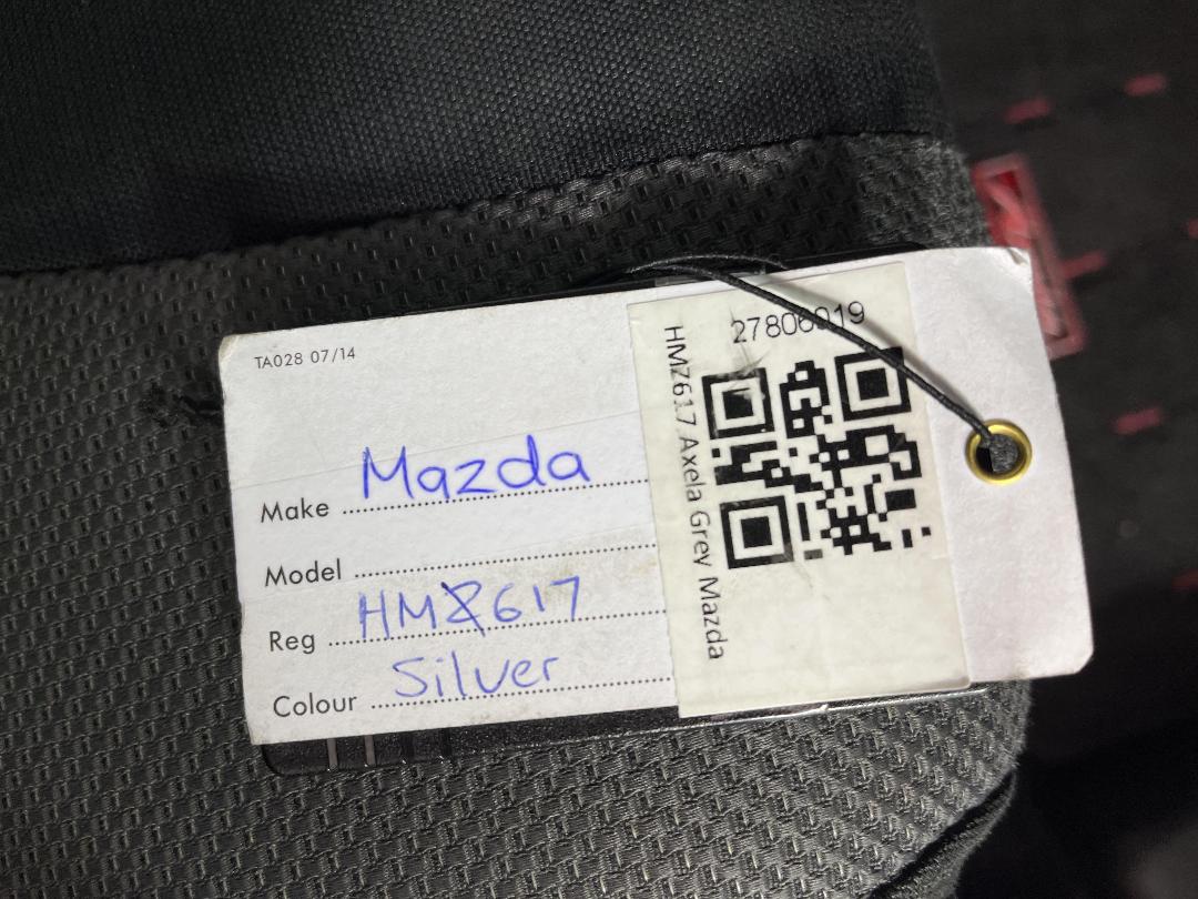 Photo '22' of Mazda Axela