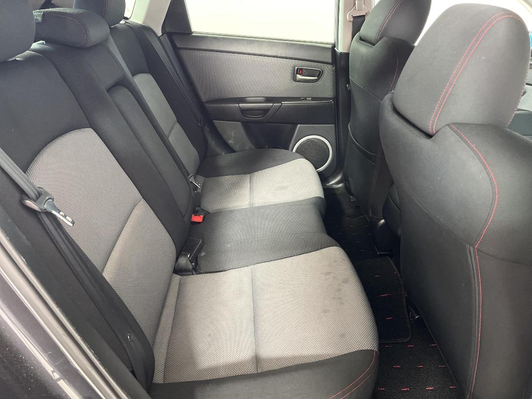 Photo '20' of Mazda Axela