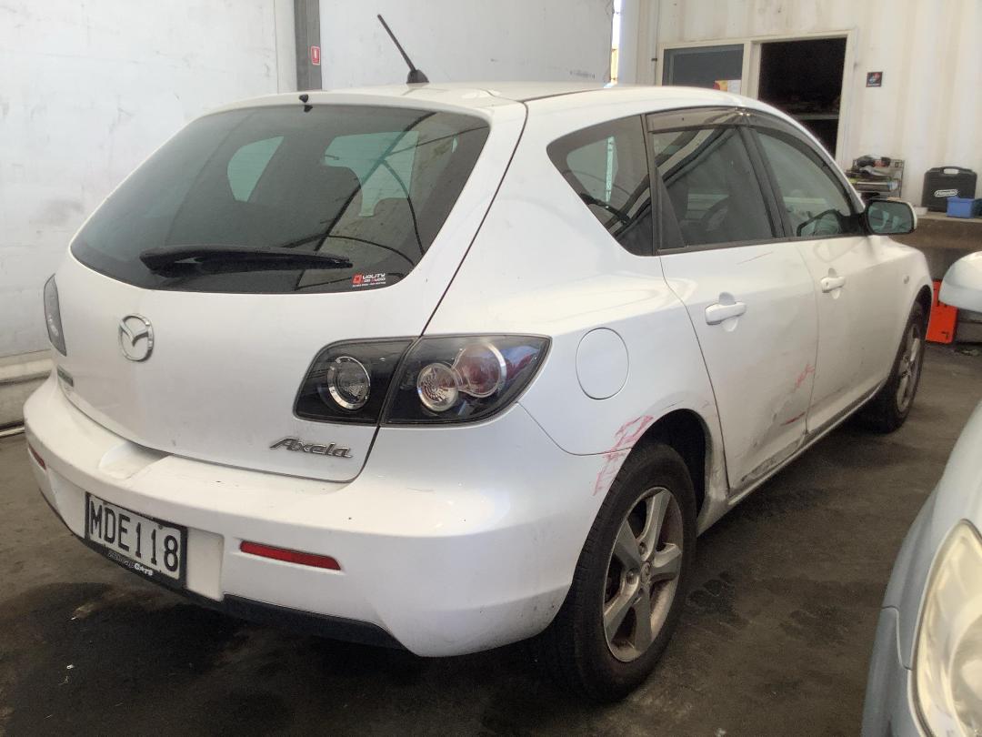 Photo '4' of Mazda Axela Photo '4' of Mazda Axela