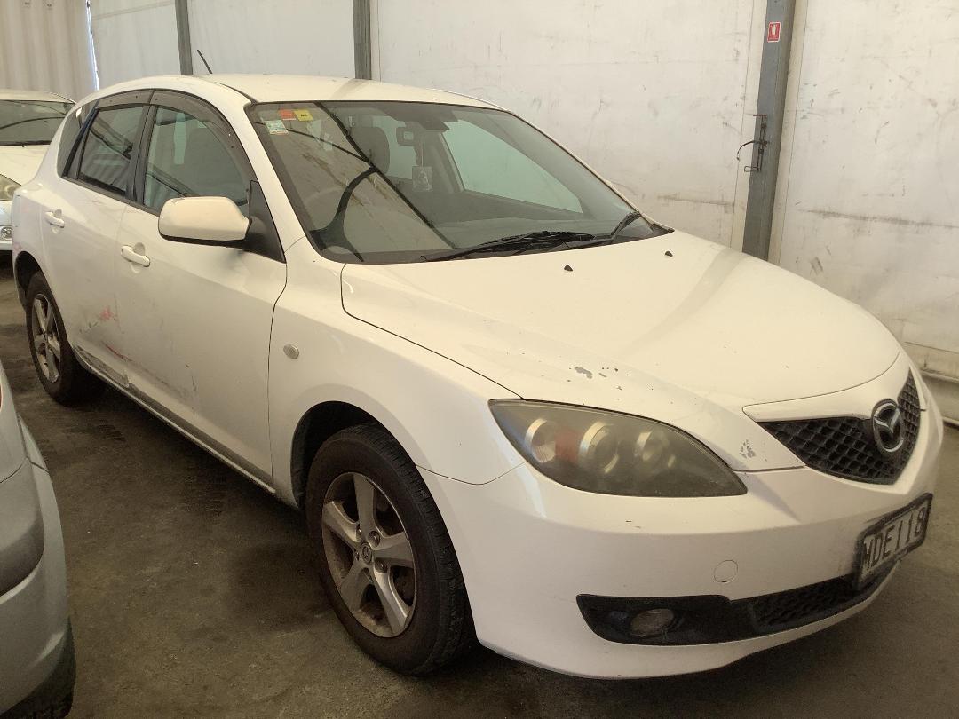 Photo '2' of Mazda Axela Photo '2' of Mazda Axela