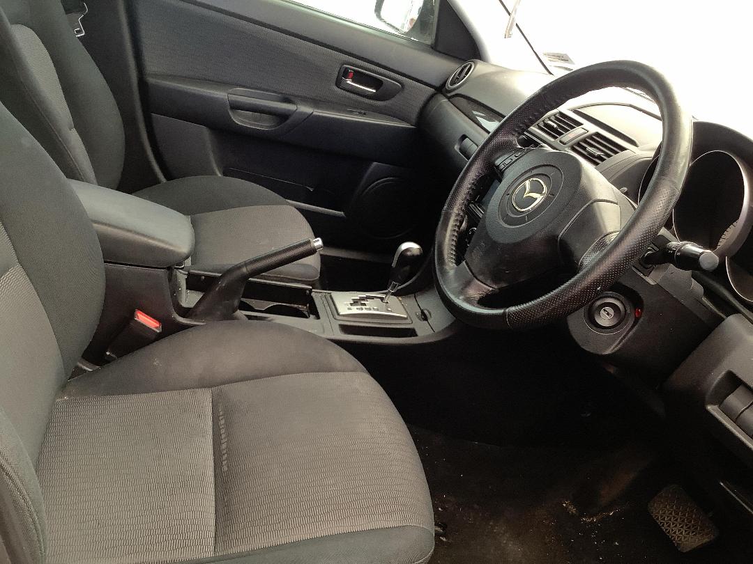 Photo '9' of Mazda Axela Photo '9' of Mazda Axela