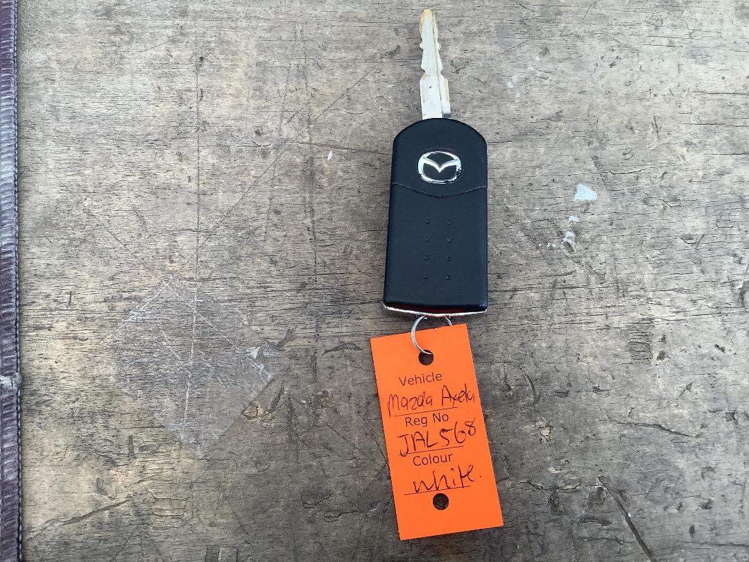 Photo '17' of Mazda Axela 15F