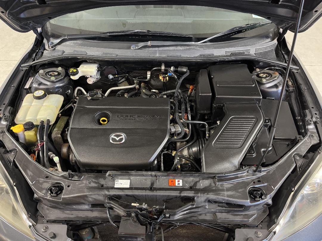 Photo '13' of Mazda Axela