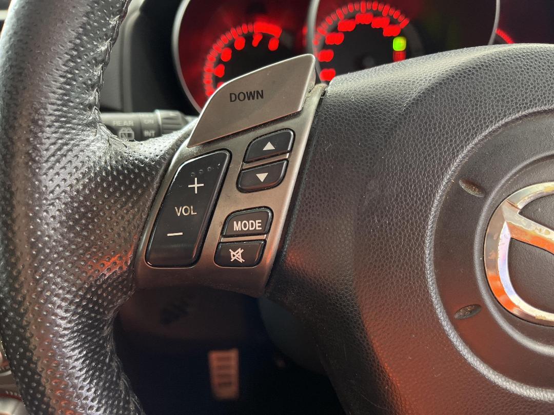 Photo '24' of Mazda Axela