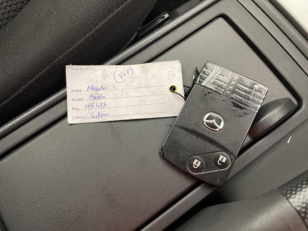 Photo '22' of Mazda Axela