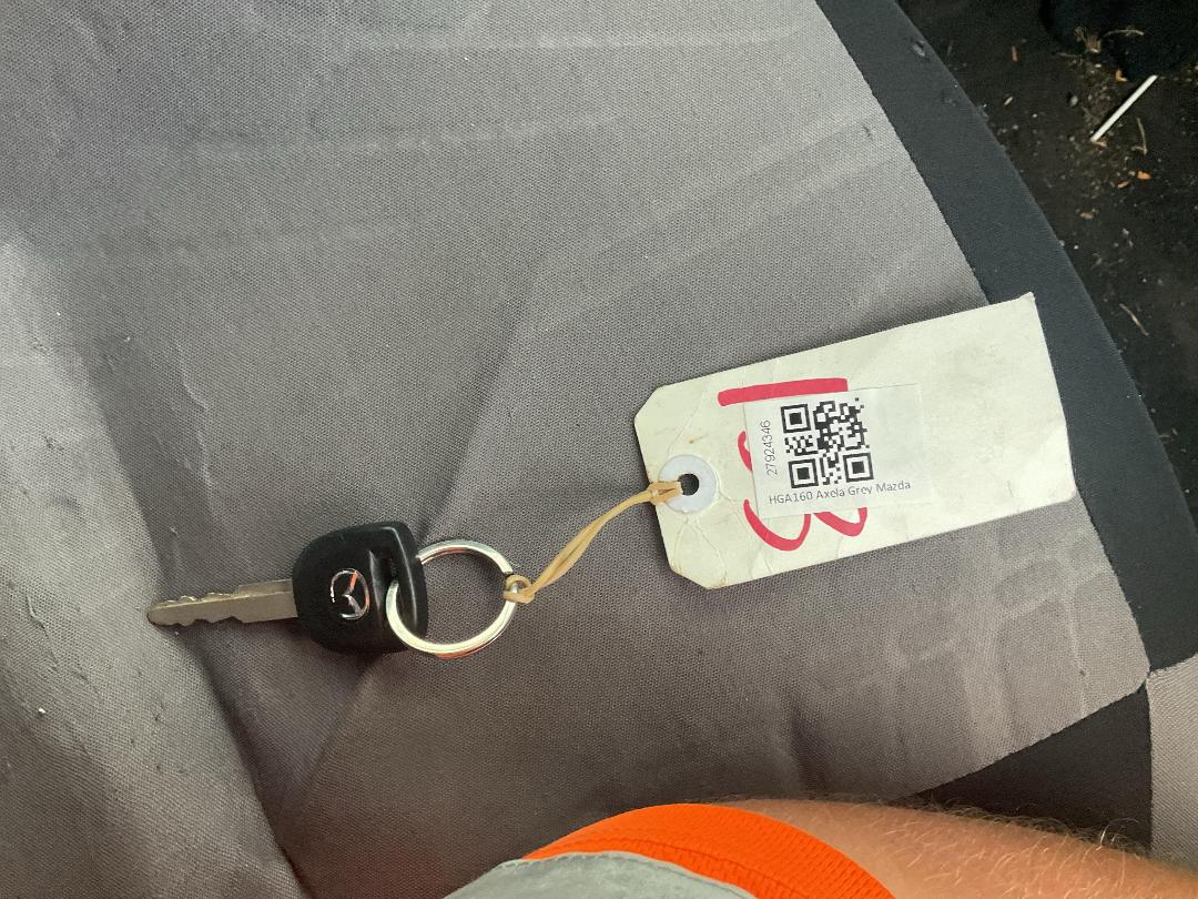 Photo '21' of Mazda Axela