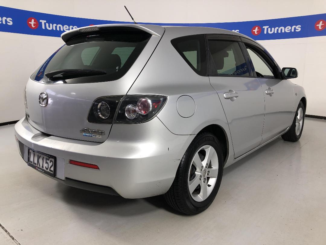 Photo '7' of Mazda Axela