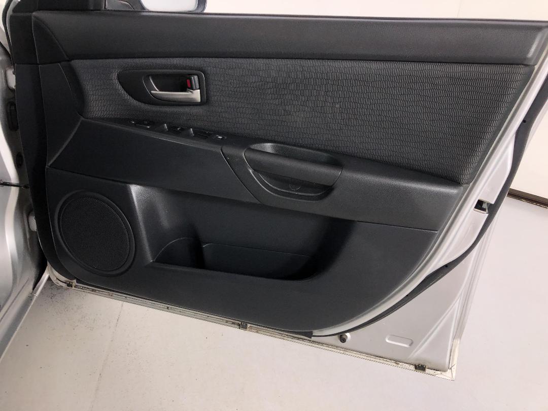 Photo '15' of Mazda Axela