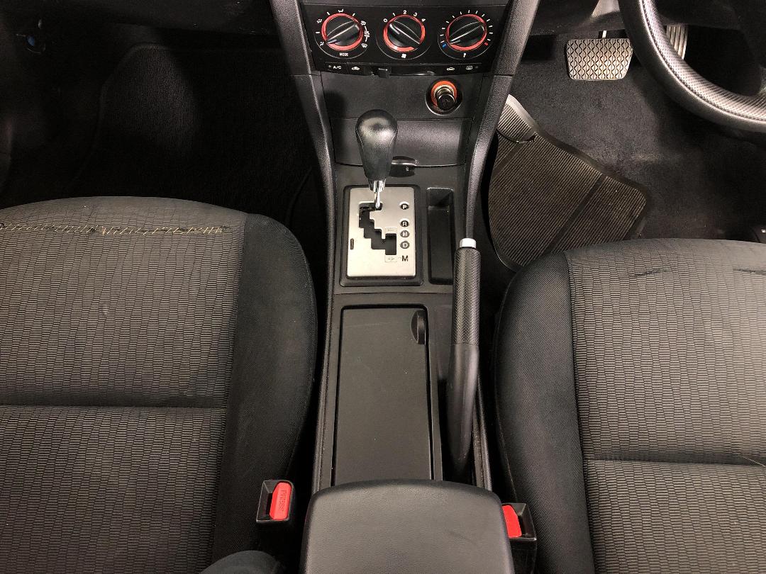 Photo '18' of Mazda Axela