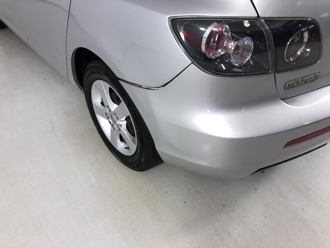 Photo '28' of Mazda Axela