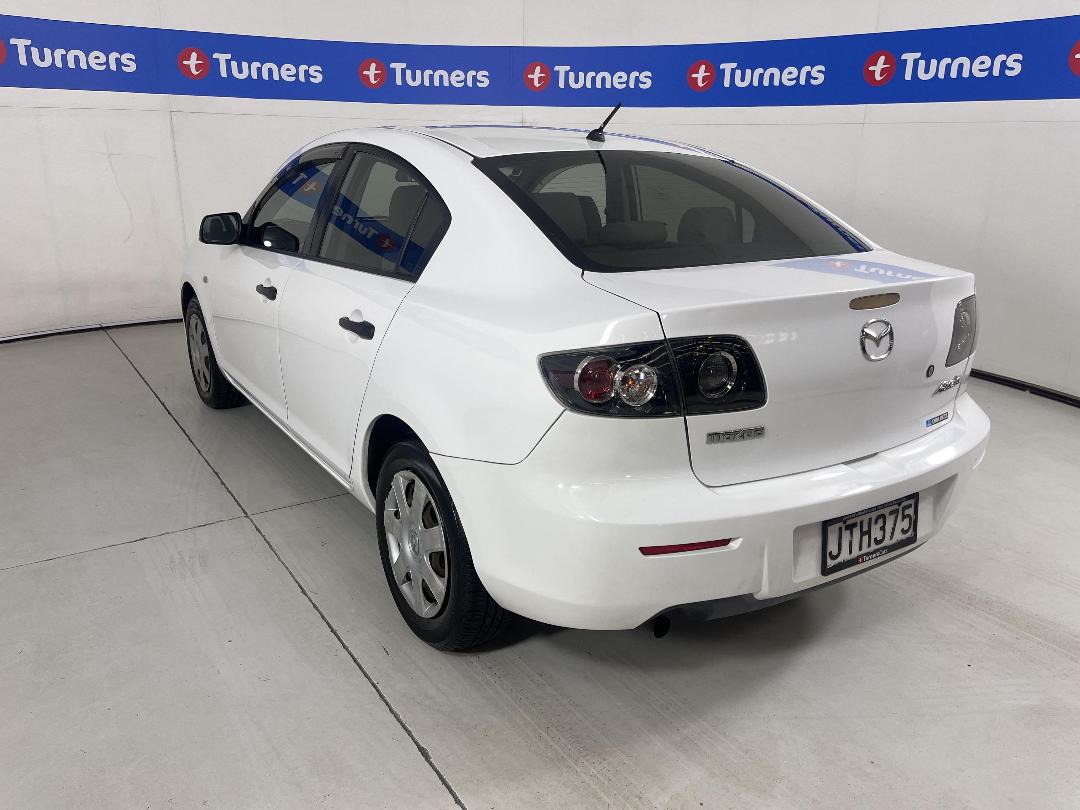 Photo '5' of Mazda Axela