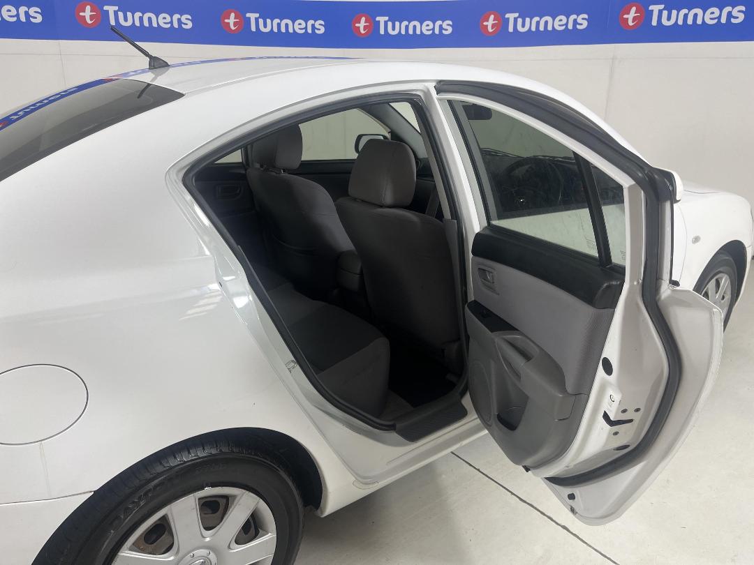 Photo '19' of Mazda Axela