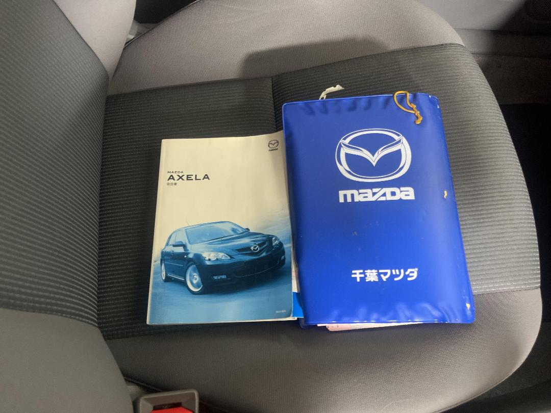 Photo '25' of Mazda Axela