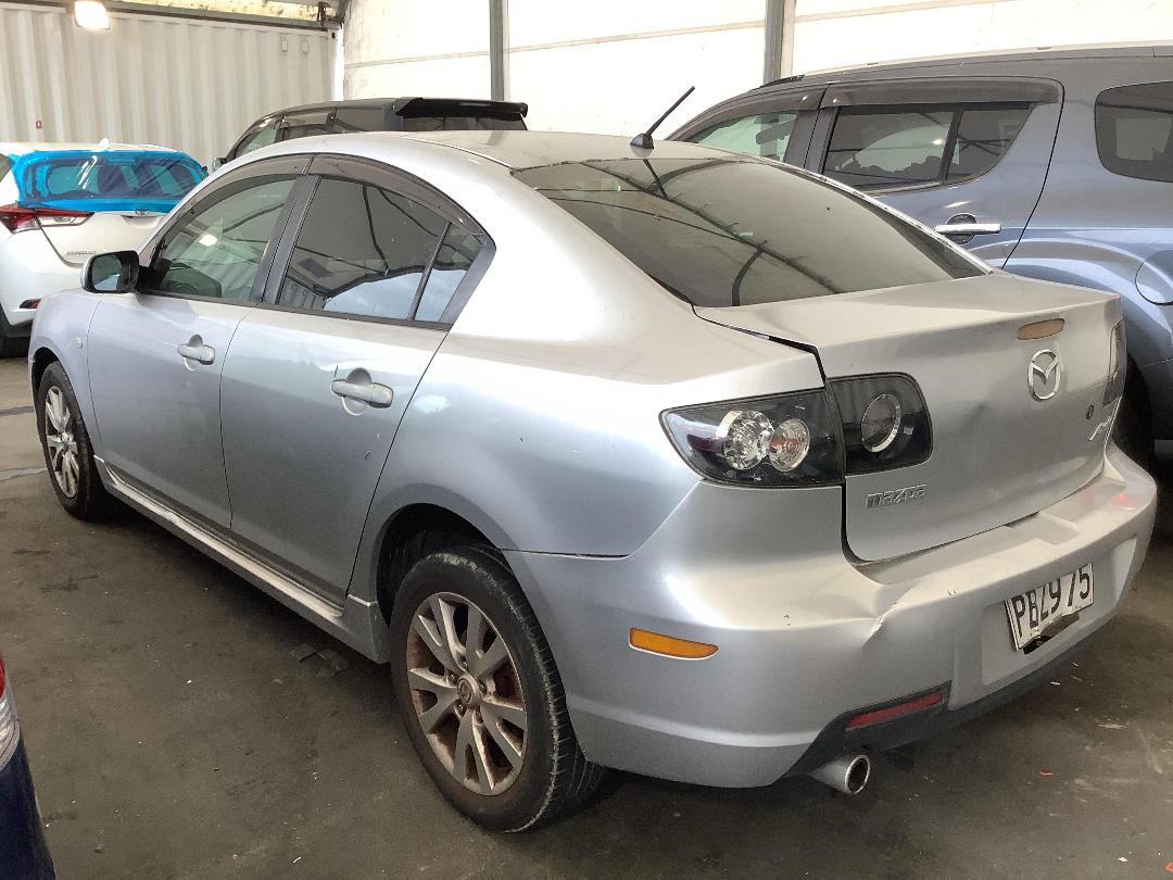 Photo '5' of Mazda Axela