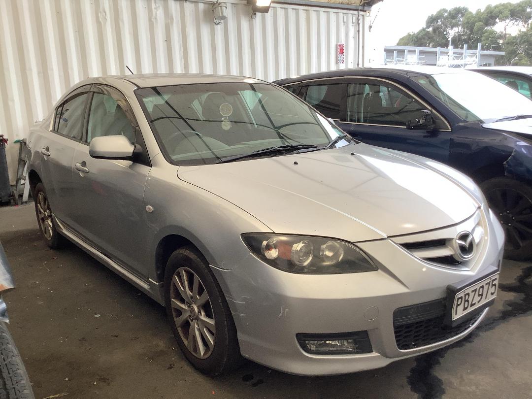 Photo '2' of Mazda Axela