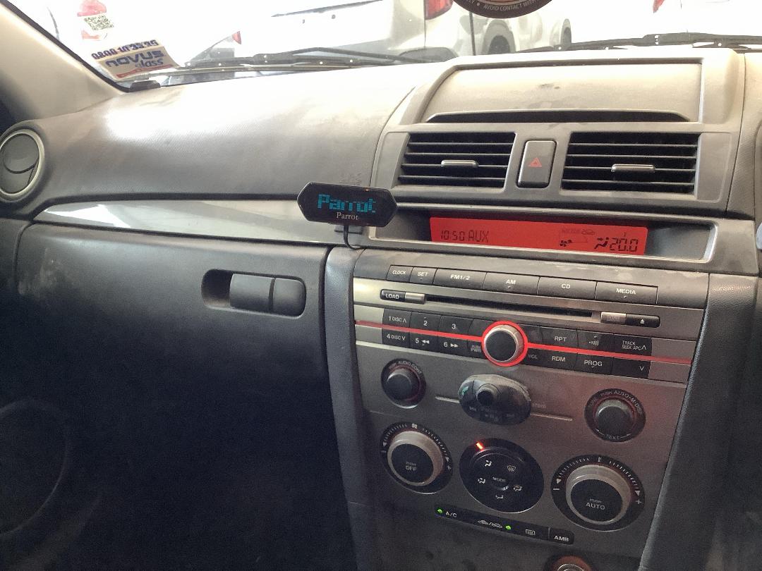 Photo '17' of Mazda Axela