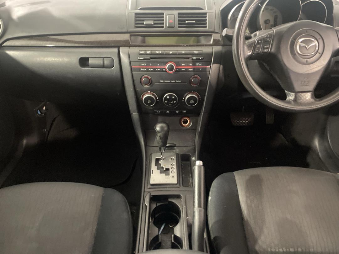 Photo '18' of Mazda Axela Photo '18' of Mazda Axela