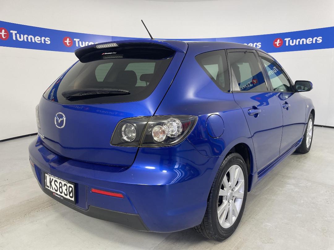 Photo '7' of Mazda Axela Photo '7' of Mazda Axela