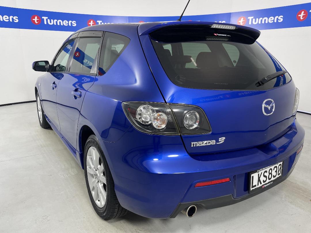 Photo '5' of Mazda Axela Photo '5' of Mazda Axela