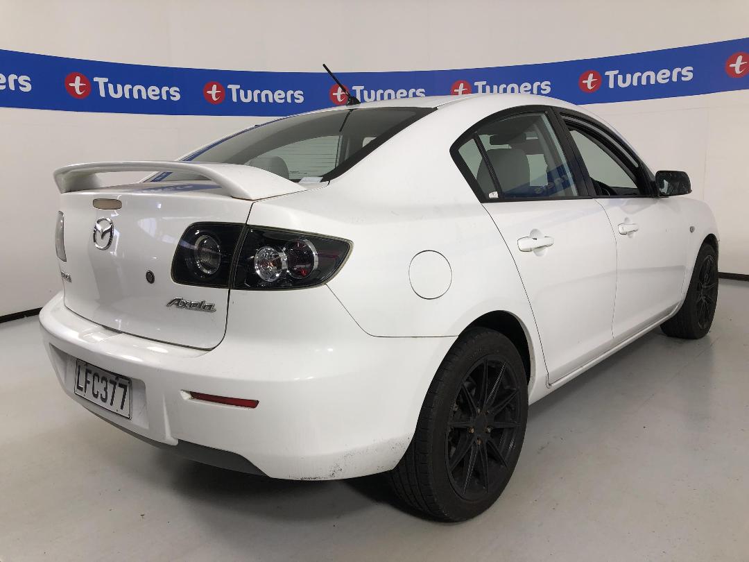 Photo '7' of Mazda Axela Photo '7' of Mazda Axela