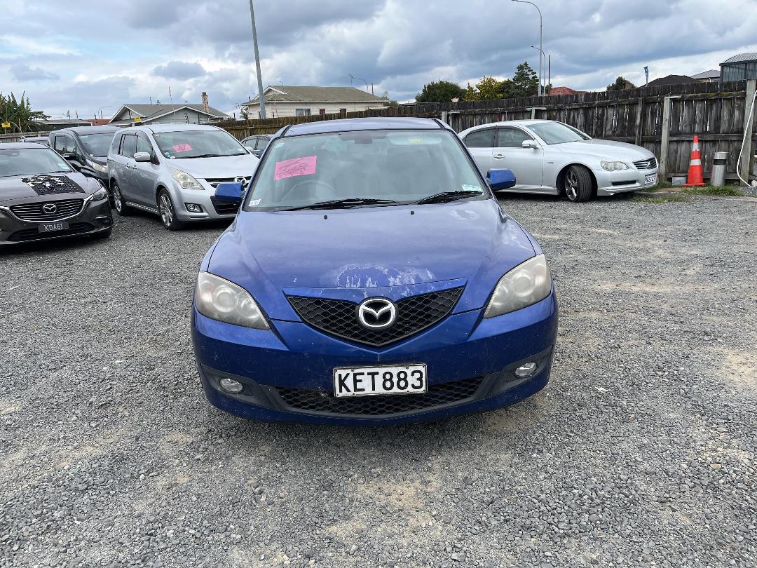 Photo '2' of Mazda Axela