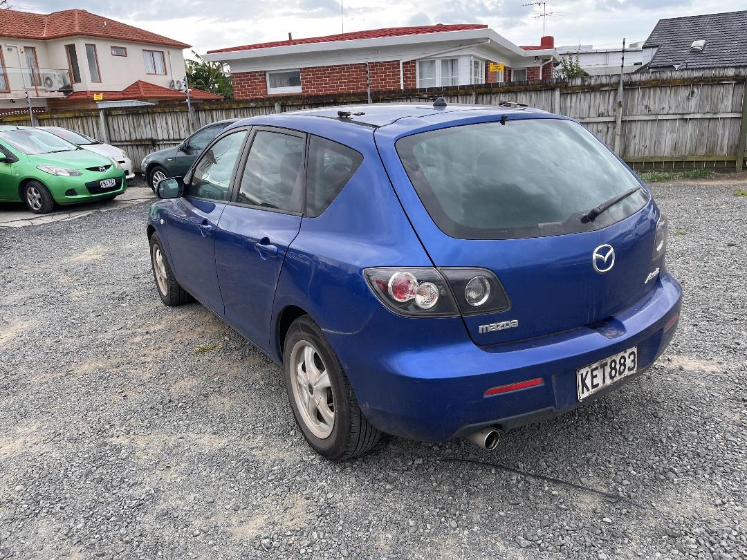 Photo '7' of Mazda Axela