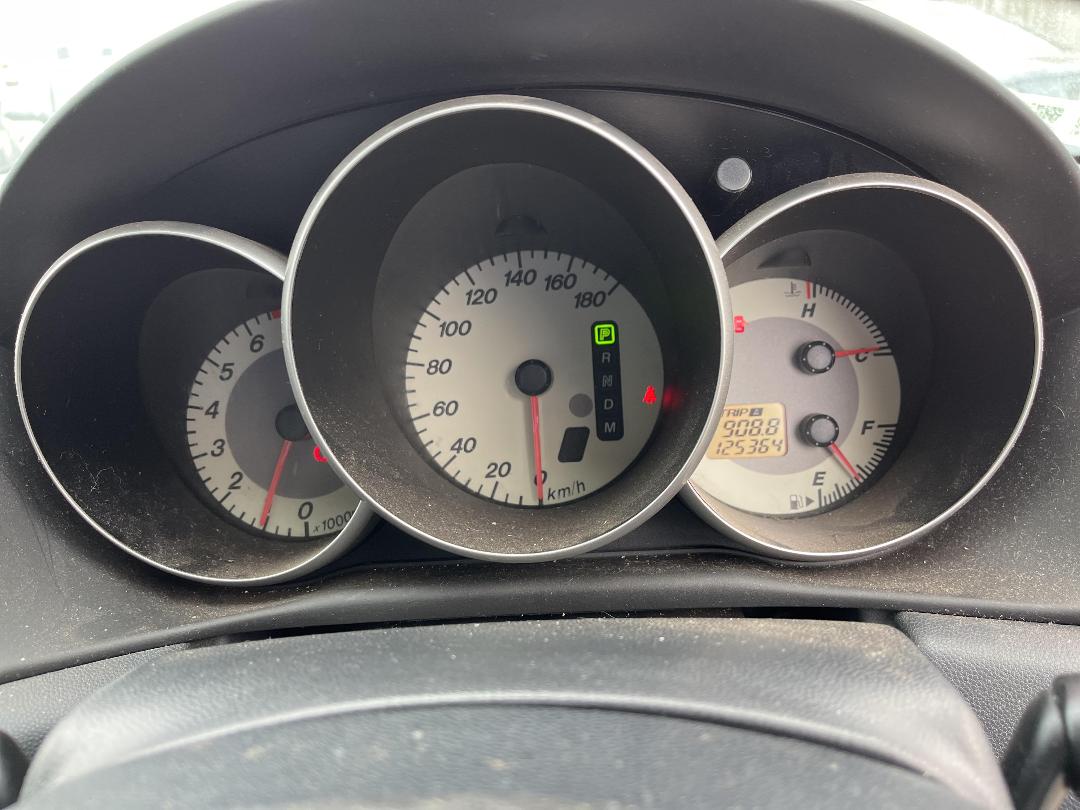 Photo '12' of Mazda Axela