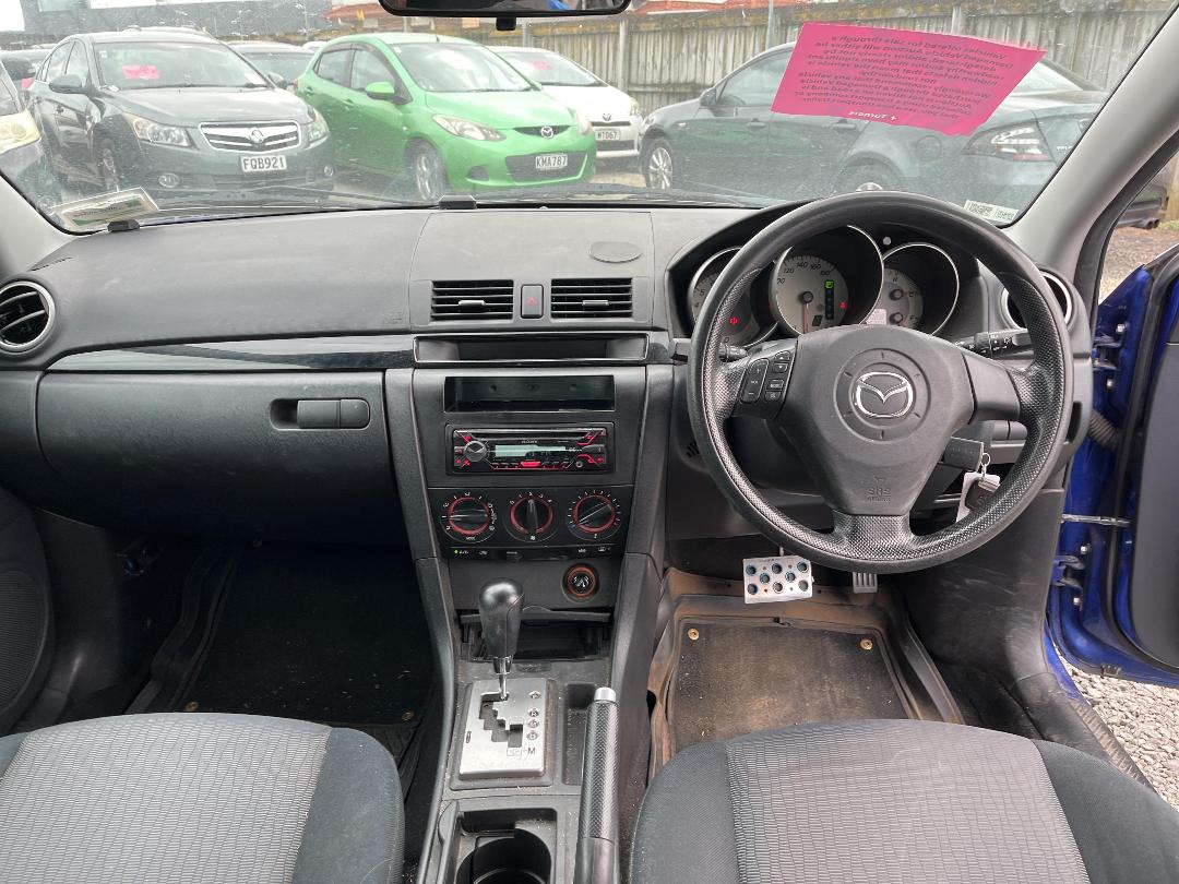 Photo '15' of Mazda Axela